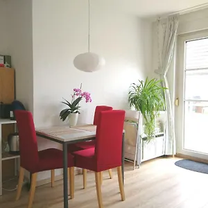 Quiet City-apt, 4min City-center, 18min Fair Nuernberg!!! Appartamento