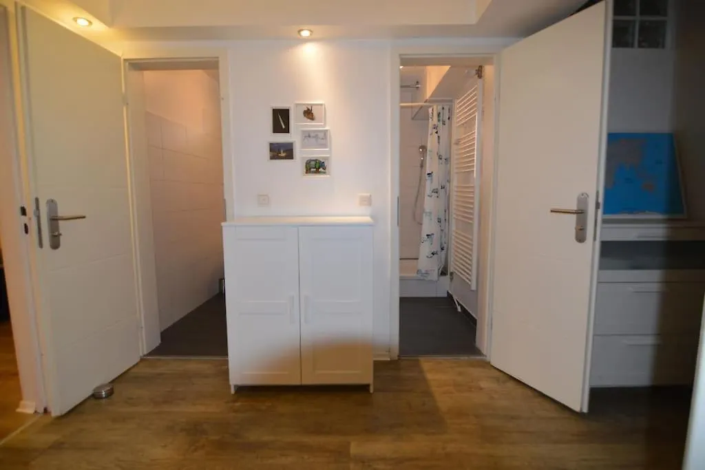 Gemutlich Zentrale Souterraint Wohnung 65Qm Nuremberg