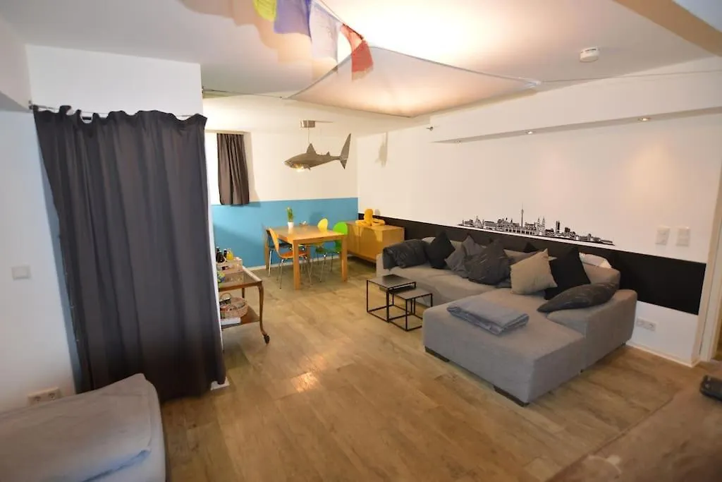 Gemutlich Zentrale Souterraint Wohnung 65Qm Nuremberg
