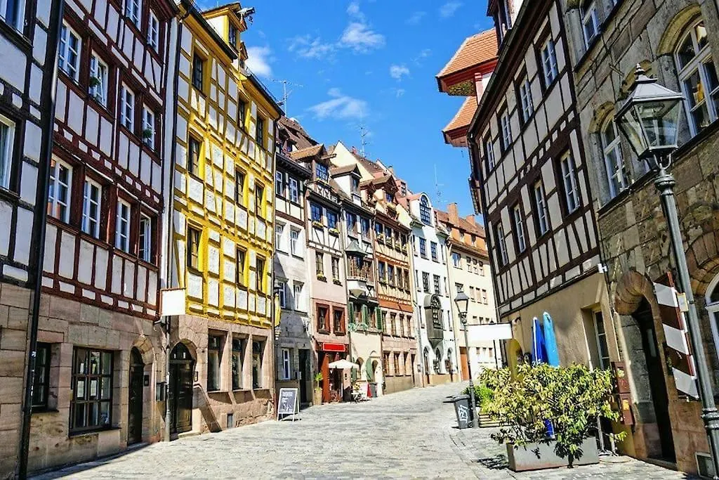 Gemutlich Zentrale Souterraint Wohnung 65Qm Nuremberg 0*,  Germany