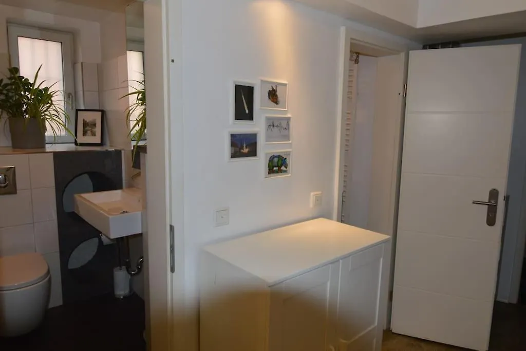 Apartment Gemutlich Zentrale Souterraint Wohnung 65Qm Nuremberg Germany